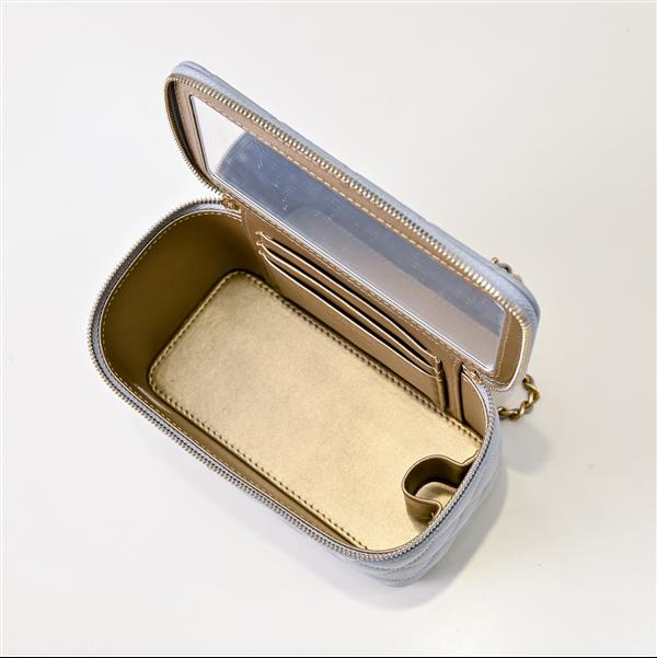 2026131221012382 560